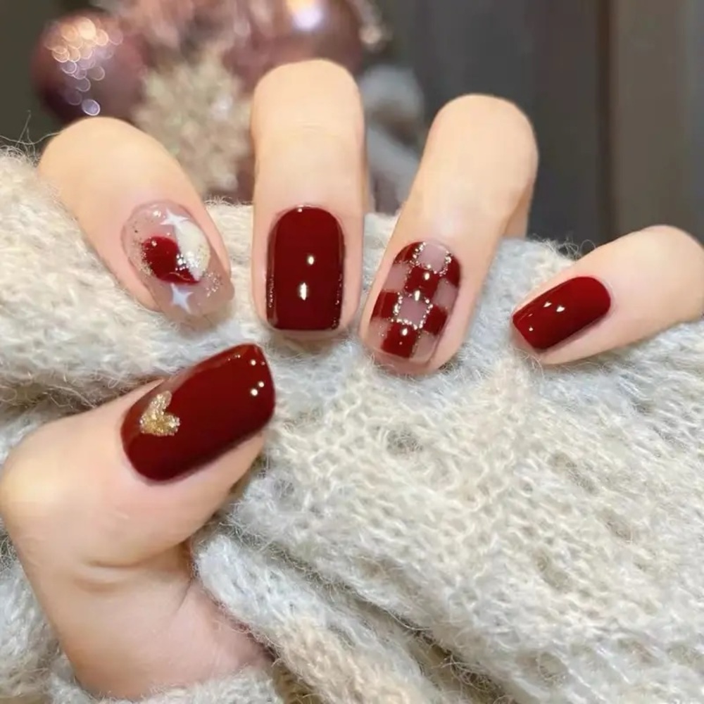 3/$40 NIB 24 Pcs Heart ♥️ Pattern Press On Nails
